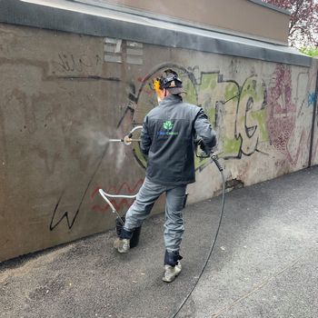 nettoyage clean concept tags graffiti nantes 44 300